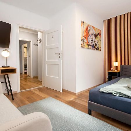 Lendkanal - City - Netflix - Waschmaschine - Kaffeevollautomat - 8 Pax - 4 Schlafzimmer Klagenfurt am Woerthersee Kültér fotó