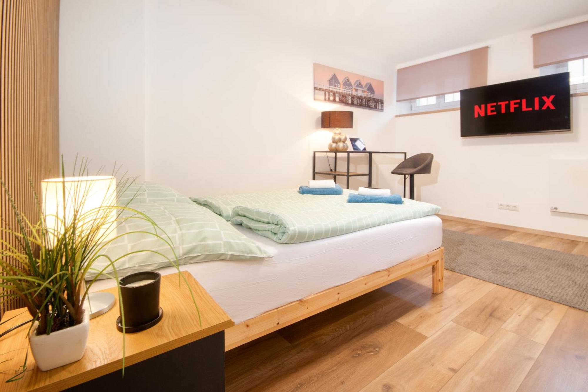Lendkanal - City - Netflix - Waschmaschine - Kaffeevollautomat - 8 Pax - 4 Schlafzimmer Klagenfurt am Woerthersee Kültér fotó